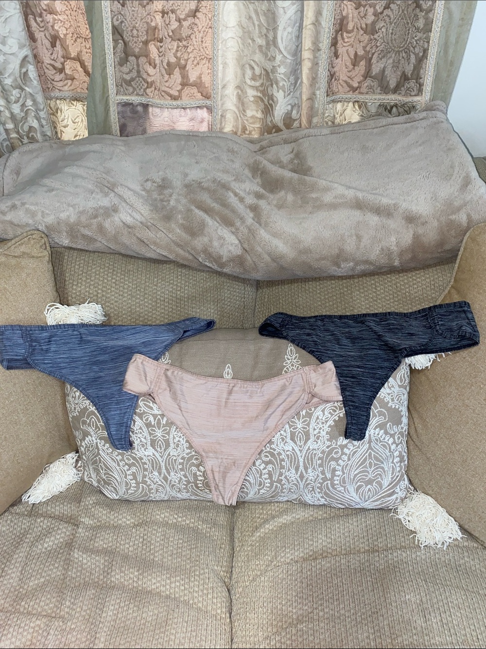 🩶🤍🖤EUC Victoria’s Secret Thong Panty - 3-Pack (Grey, Black & Beige) - Picture 9 of 9